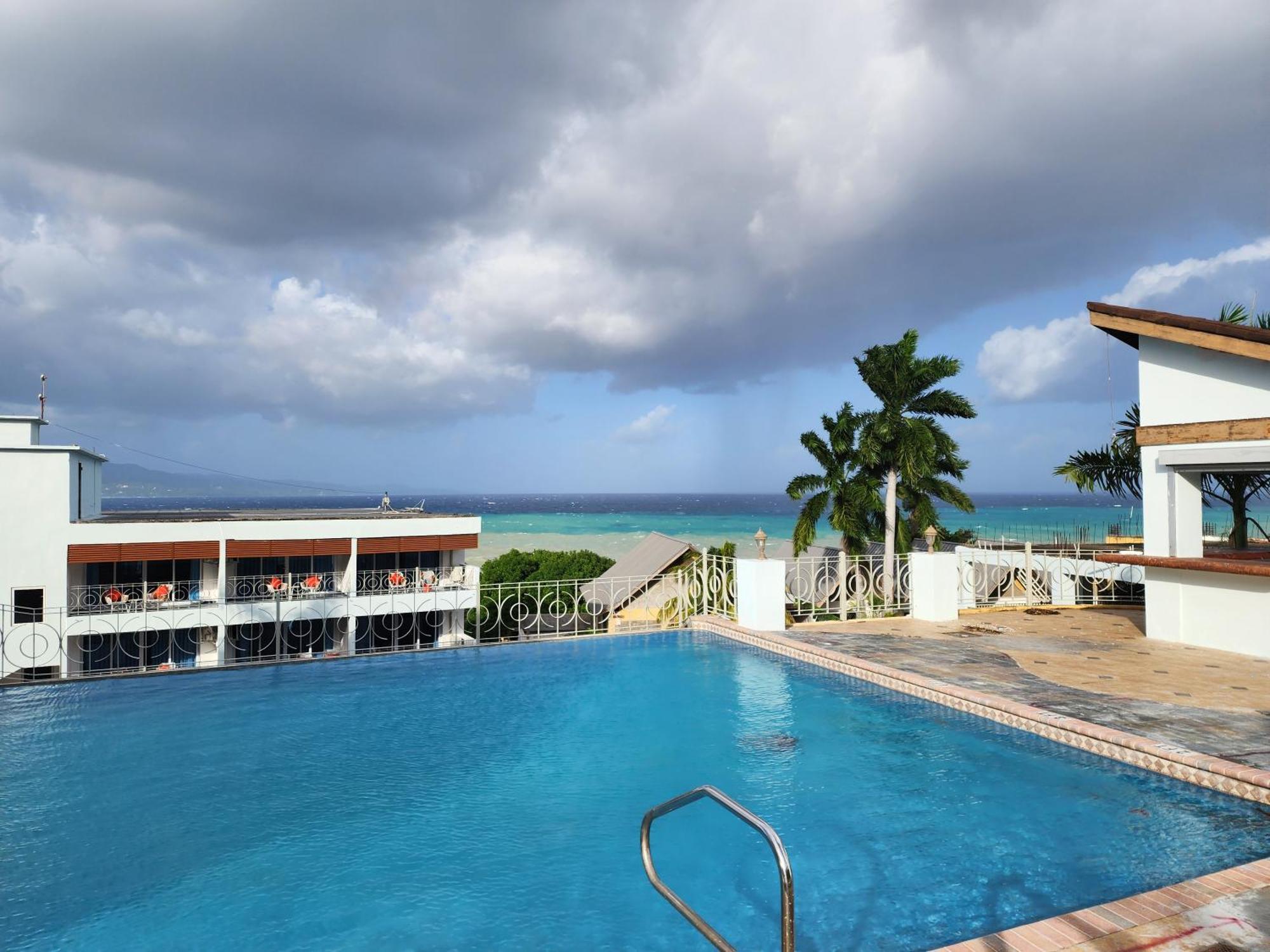 Hotel 39 Jamaica Montego Bay Buitenkant foto